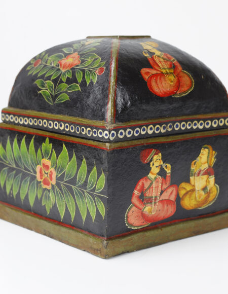 Scantola dipinta in Cartapesta Khajuraho arte Indiana